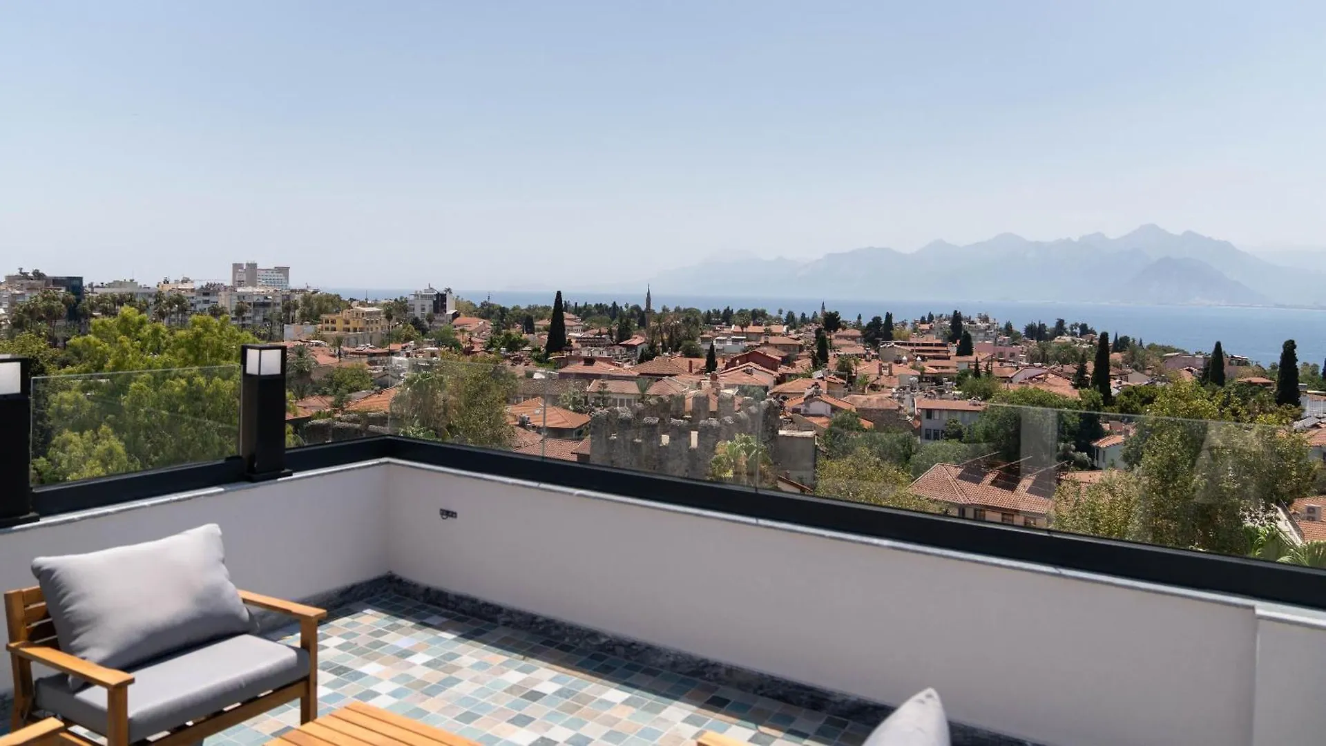 Just Inn City Antalya 0*,