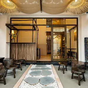  Hotel Hemtouch House Vietnam